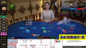 数字屏幕上的真人百家乐赌桌，荷官发牌，扑克牌与筹码散落，背景高清优雅赌场氛围